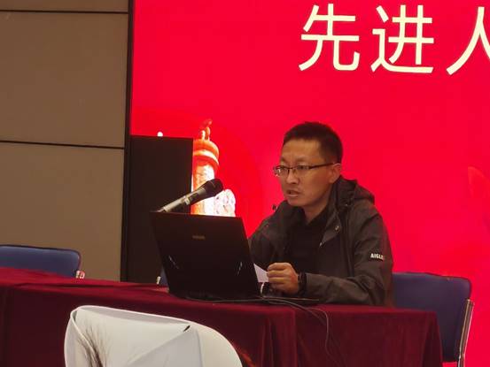 b7301154637591ecb80efa352bcc40f