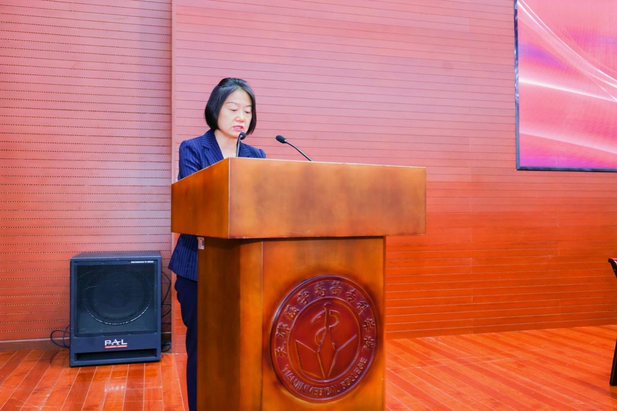 電視螢?zāi)划嬅娴涂尚哦让枋鲆炎詣?dòng)生成